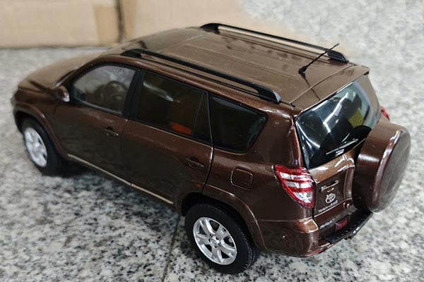 2012 Toyota RAV4 SUV Diecast Model 1:18 Scale [SD05H132]
