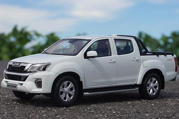 2023 Isuzu JIM Re-Max Pickup Truck Diecast Model 1:18 Silver
