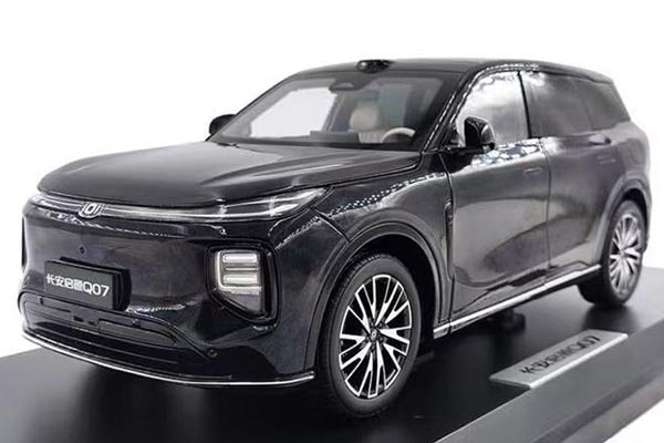 2025 Changan Nevo Qiyuan Q07 SUV Diecast Model 1:18 Scale