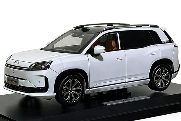 2025 Trumpchi Aion V SUV Diecast Model 1:18 Scale White