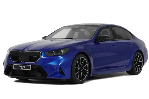2024 BMW M5 G90 Resin Car Model 1:18 Scale Blue