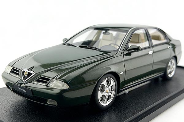 Alfa Romeo 166 3.0 V6 Resin Car Model 1:18 Scale Dark Green