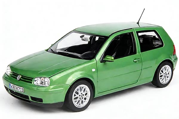 Volkswagen Golf GTI Mk4 Diecast Car Model 1:18 Scale Green