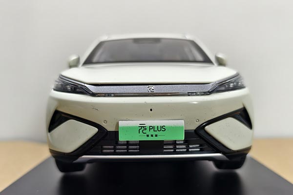 2025 BYD Yuan Plus SUV Diecast Model 1:18 Scale Creamy White [SD05H295]