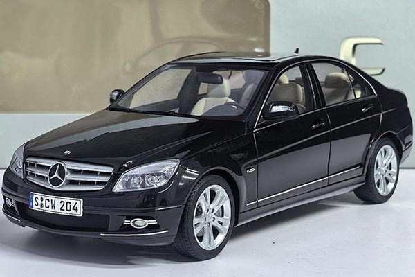 Mercedes-Benz C-Class W204 Sedan Diecast Model 1:18 Scale Black