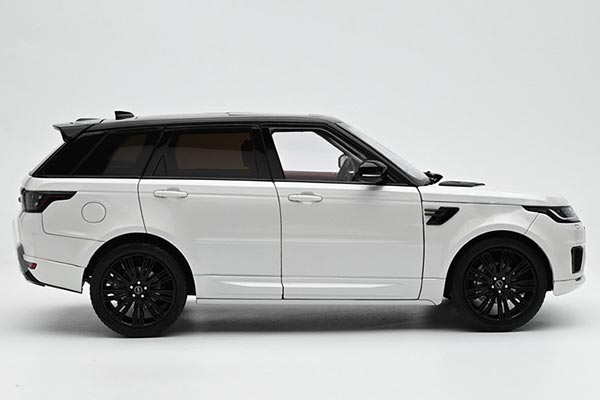 2018 Land Rover Range Rover Sport Diecast Model 1:18 Scale White [SD05H463]