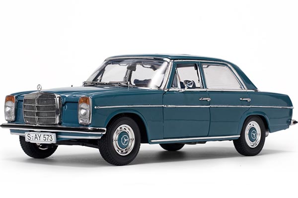 1968 Mercedes-Benz W115 Strich-8 Saloon Diecast Model 1:18 Scale