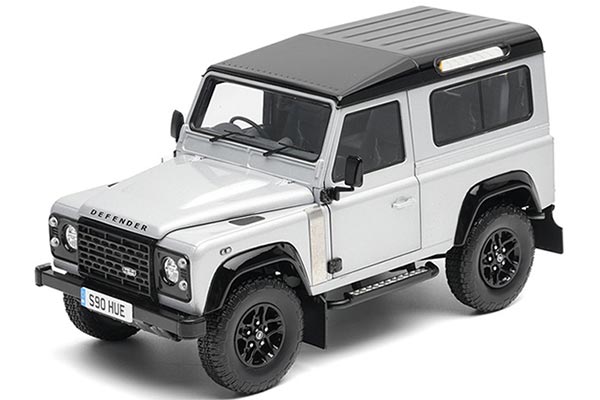 2015 Land Rover Defender 90 Diecast Model 1:18 Scale Silver