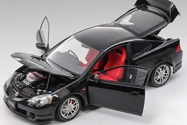 Honda Integra Type R DC5 Diecast Car Model 1:18 Scale [SD05H883]