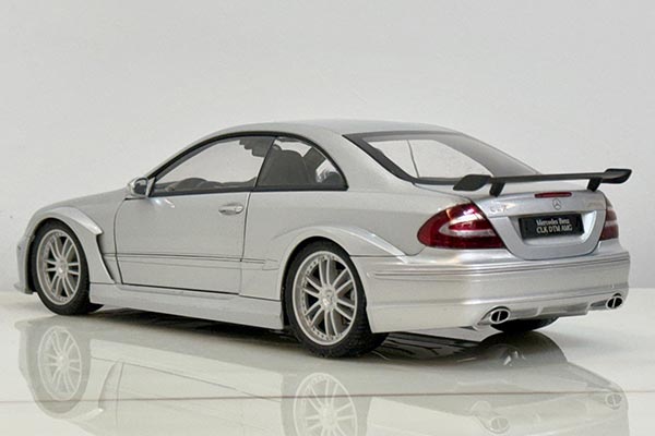 Mercedes-Benz CLK DTM AMG Coupe Diecast Car Model 1:18 Scale [SD05H892]