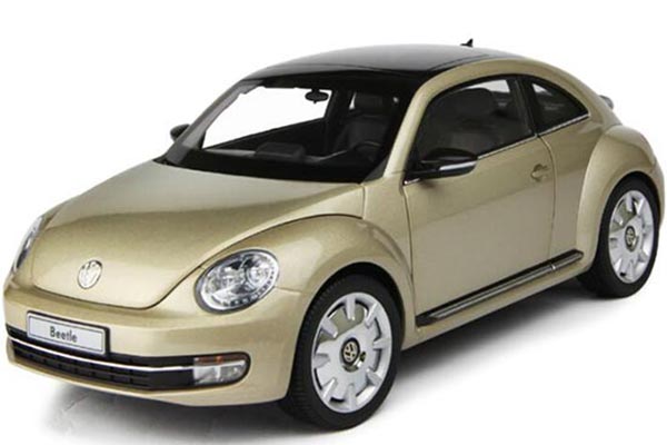 2012 Volkswagen New Beetle Coupe Diecast Car Model 1:18 Scale